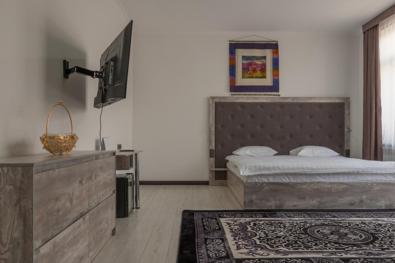 Гостевой дом Home Guest Residence Бишкек Номер фото